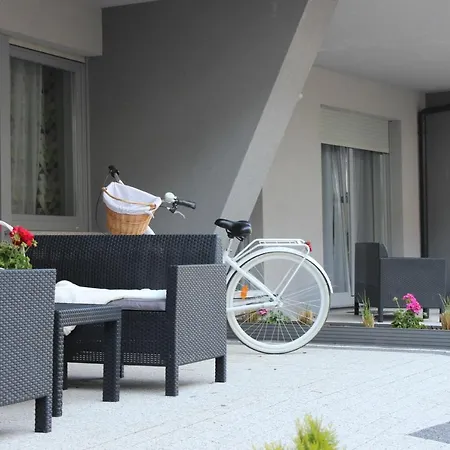 Orange Sun Nr°7 Lägenhet Pobierowo